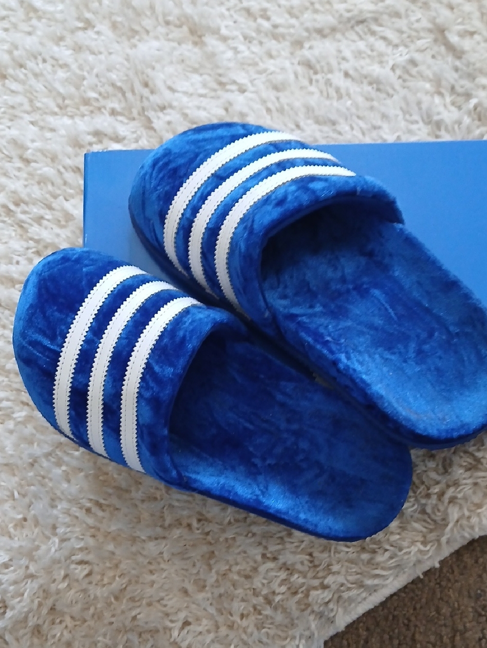 ADISAS CLOGS - Picture 7 of 7